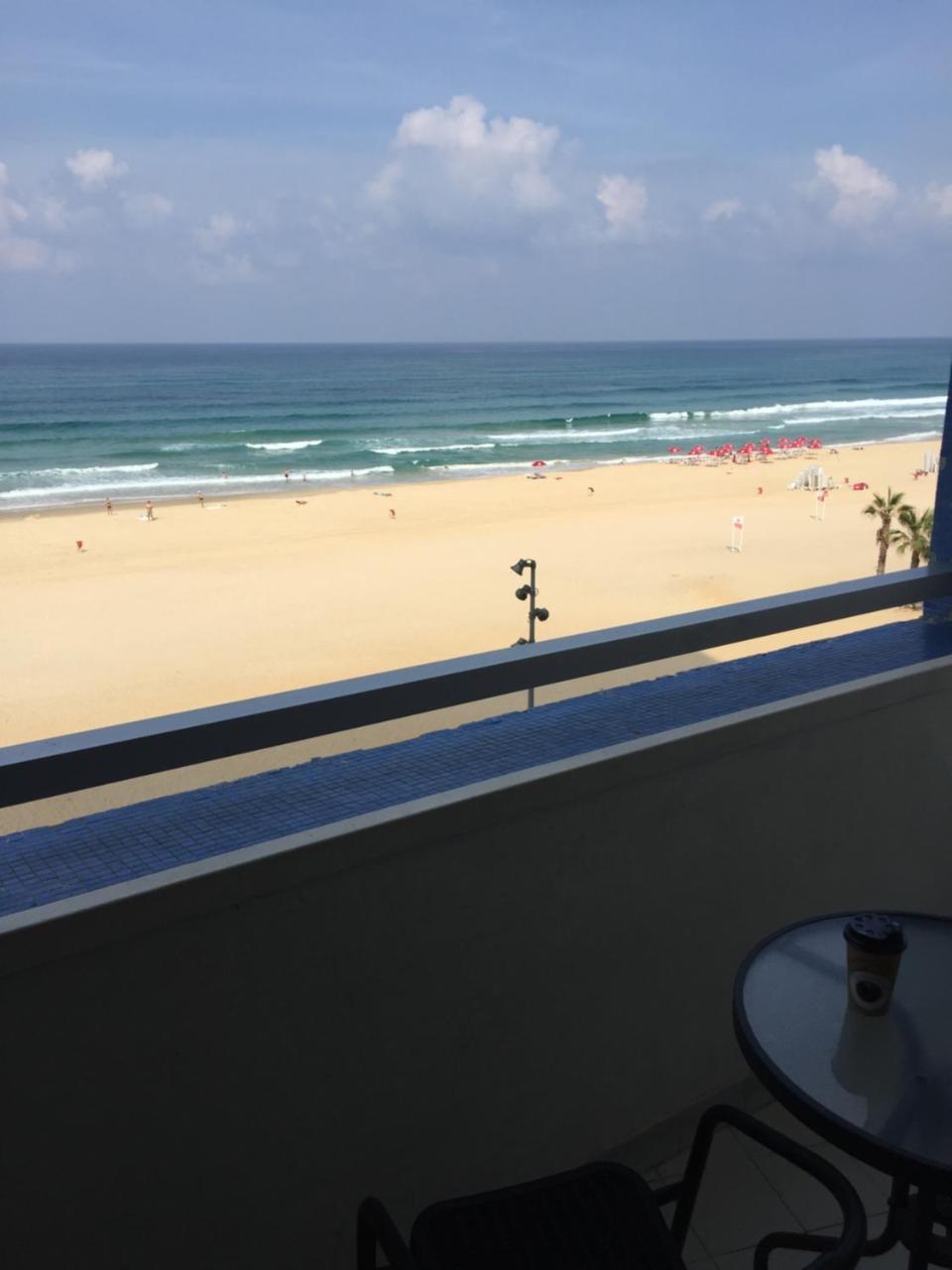 Perfect Sea View Apartment Bat Yam Exterior photo